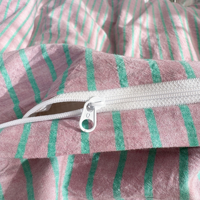 91家纺网 家纺一手货源 找家纺 玖弘家居 2025新款全棉纯棉水洗棉五色条纹混搭单被套 混搭紫粉条