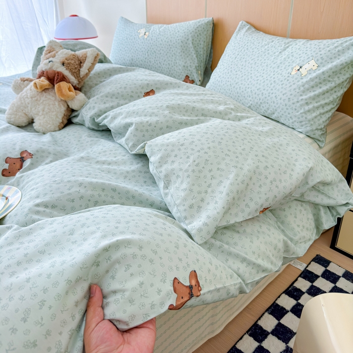 91家纺网 家纺一手货源 找家纺 感遇家纺 2025新款小清新甜系全棉四件套点点小狗