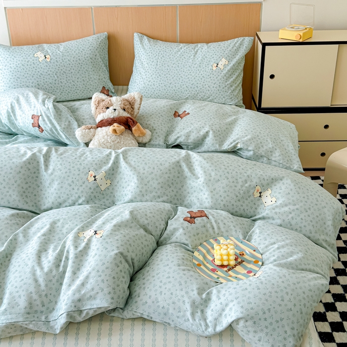 91家纺网 家纺一手货源 找家纺 感遇家纺 2025新款小清新甜系全棉四件套点点小狗