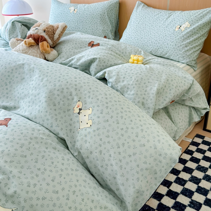 91家纺网 家纺一手货源 找家纺 感遇家纺 2025新款小清新甜系全棉四件套点点小狗