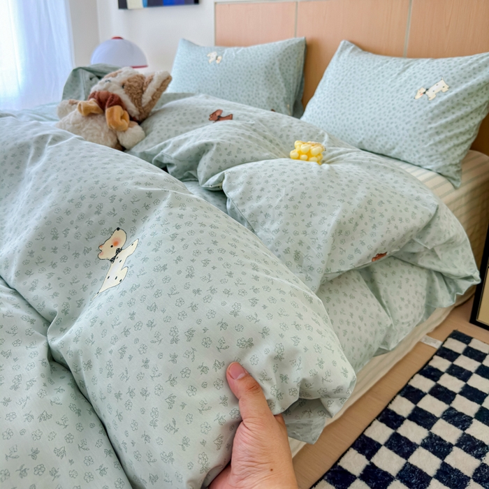 91家纺网 家纺一手货源 找家纺 感遇家纺 2025新款小清新甜系全棉四件套点点小狗