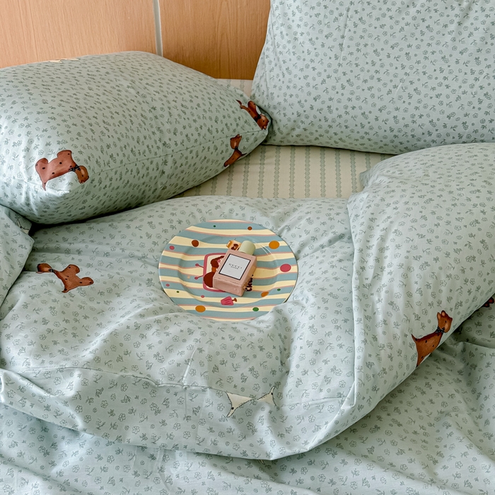 91家纺网 家纺一手货源 找家纺 感遇家纺 2025新款小清新甜系全棉四件套点点小狗