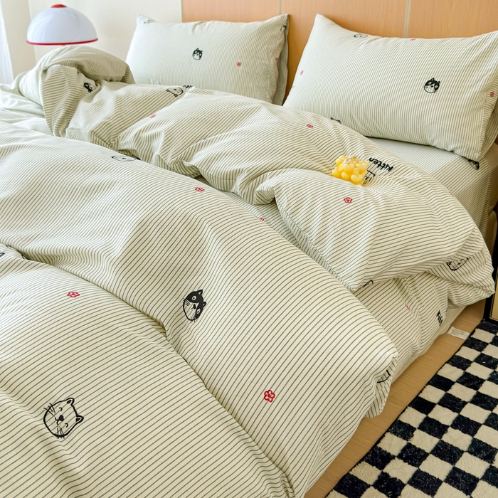 91家纺网 家纺一手货源 找家纺 感遇家纺  2025新款小清新甜系全棉四件套 灰条猫咪