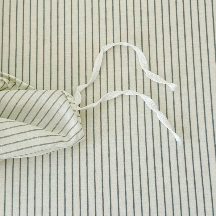 91家纺网 家纺一手货源 找家纺 感遇家纺  2025新款小清新甜系全棉四件套 灰条猫咪