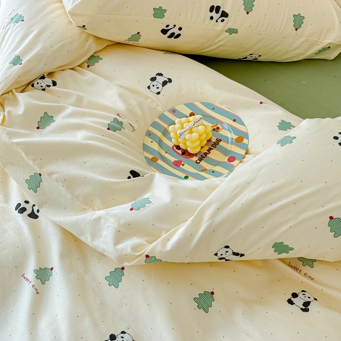 91家纺网 家纺一手货源 找家纺 感遇家纺  2025新款小清新甜系全棉四件套森林小熊猫