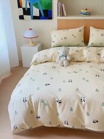 91家纺网 家纺一手货源 找家纺 感遇家纺  2025新款小清新甜系全棉四件套森林小熊猫