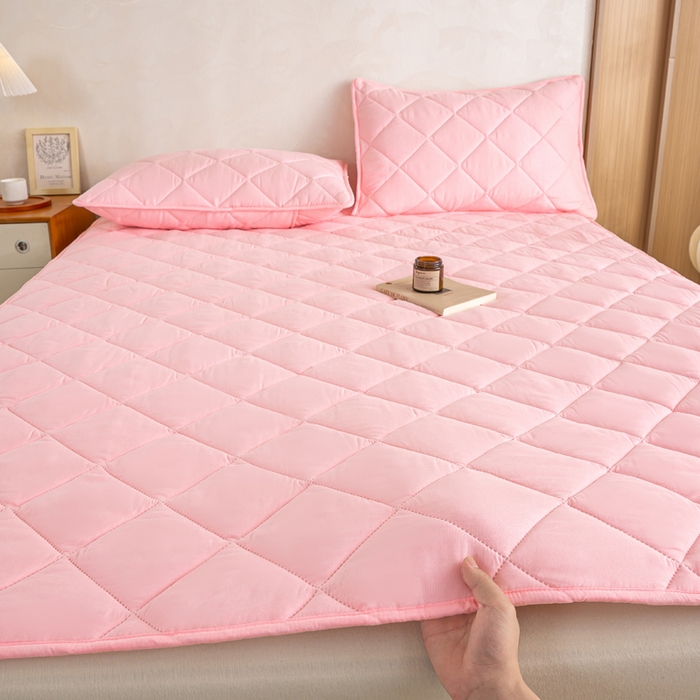 91家纺网 家纺一手货源 找家纺 憨豆家纺 2025新款水洗棉磨毛夹棉床笠四季床垫褥子床护垫薄款学生宿舍榻榻米垫被跨境加棉保护垫 床护垫-粉色