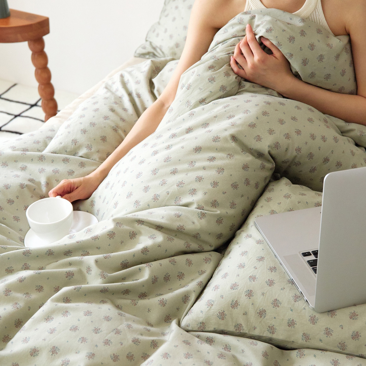 91家纺网 家纺一手货源 找家纺 EH家居 2025新款全棉斜纹印花-青春小调系列四件套 薄荷微苔花