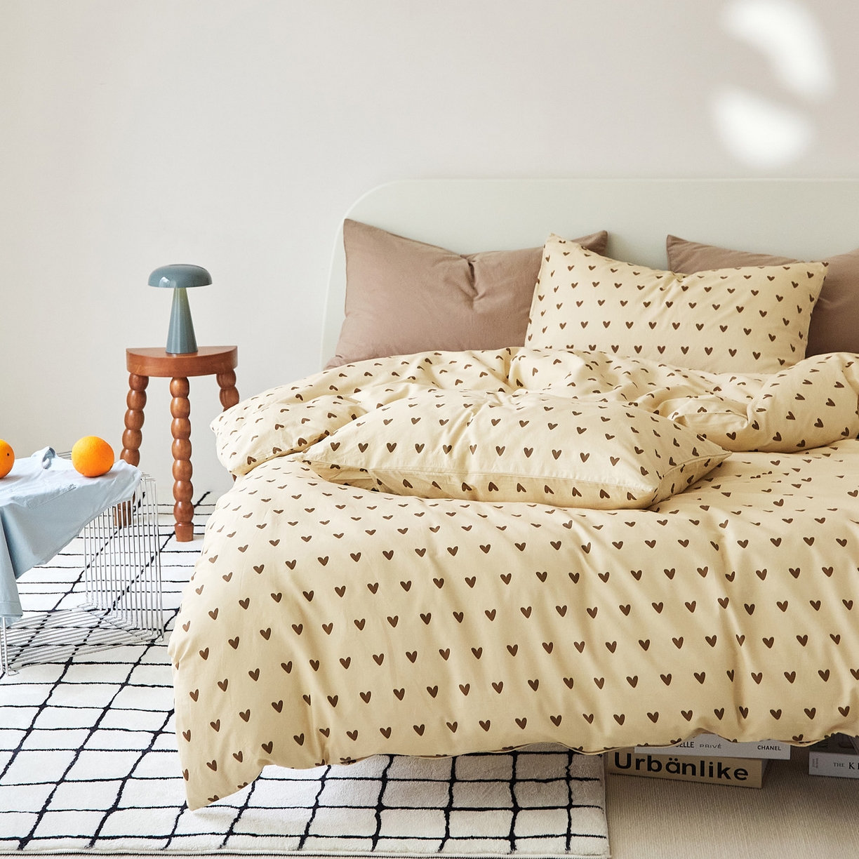 91家纺网 家纺一手货源 找家纺 EH家居 2025新款全棉斜纹印花-青春小调系列四件套 焦糖心语