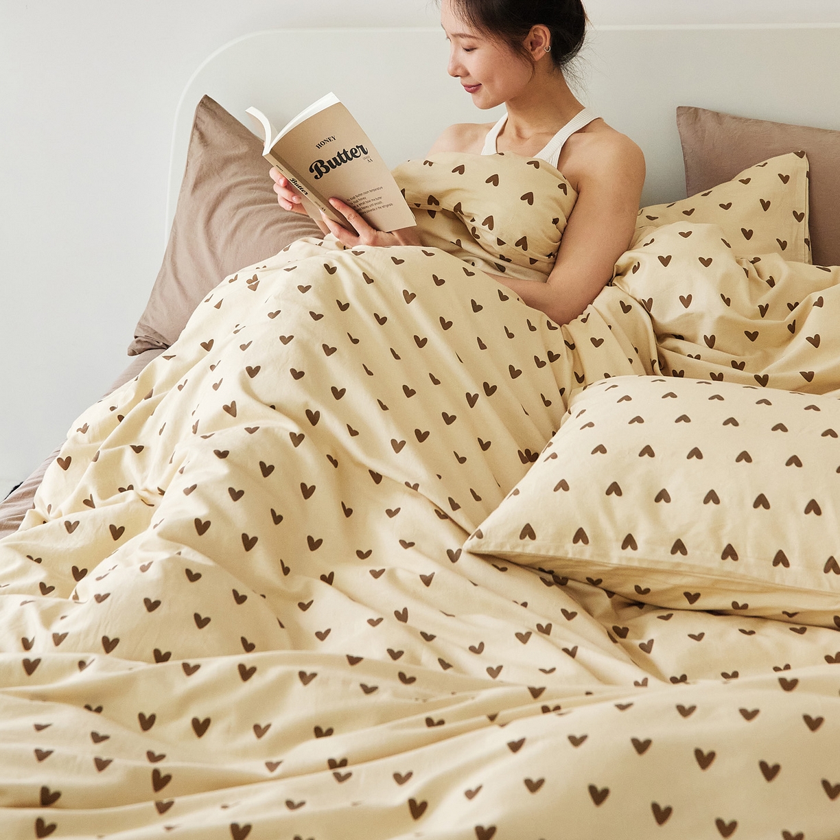 91家纺网 家纺一手货源 找家纺 EH家居 2025新款全棉斜纹印花-青春小调系列四件套 焦糖心语