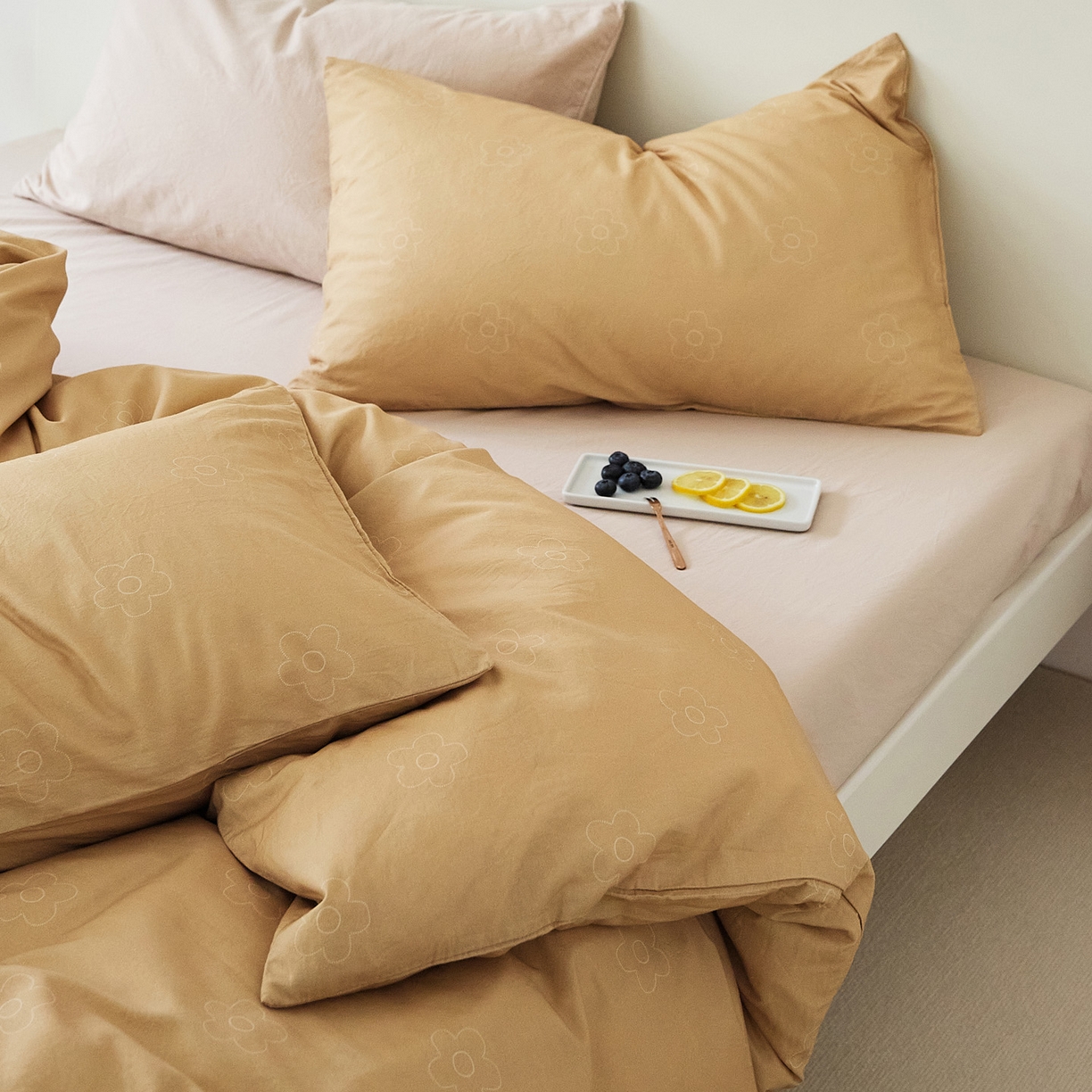 91家纺网 家纺一手货源 找家纺 EH家居 2025新款全棉斜纹印花-青春小调系列四件套 可可饼干