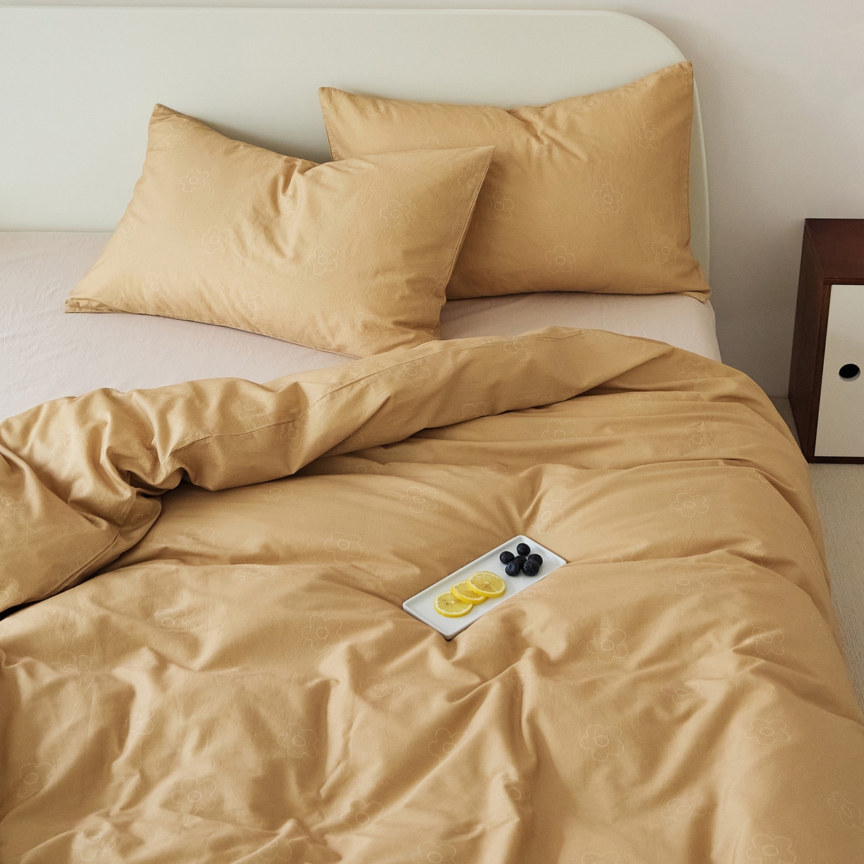 91家纺网 家纺一手货源 找家纺 EH家居 2025新款全棉斜纹印花-青春小调系列四件套 可可饼干