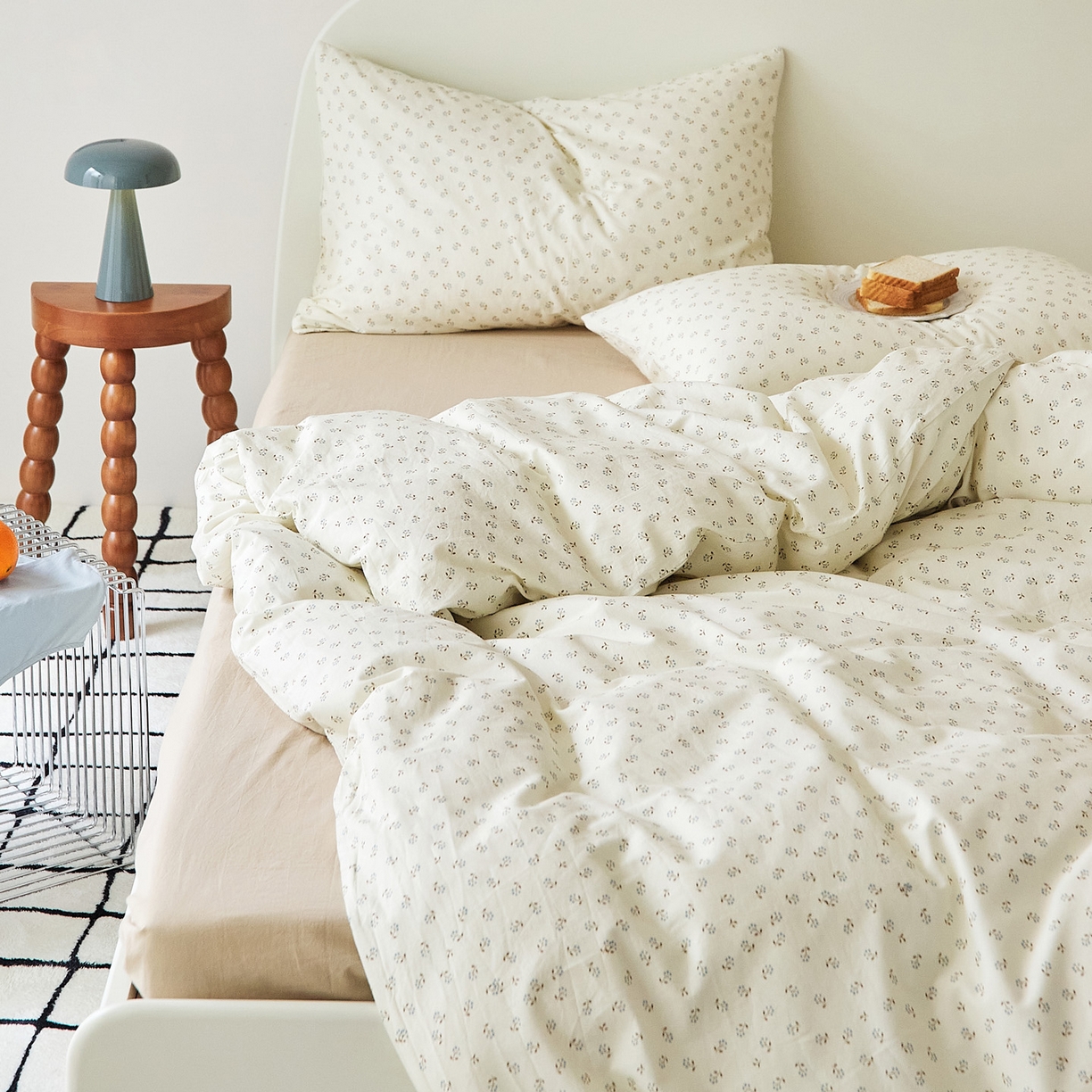 91家纺网 家纺一手货源 找家纺 EH家居 2025新款全棉斜纹印花-青春小调系列四件套 星野花园