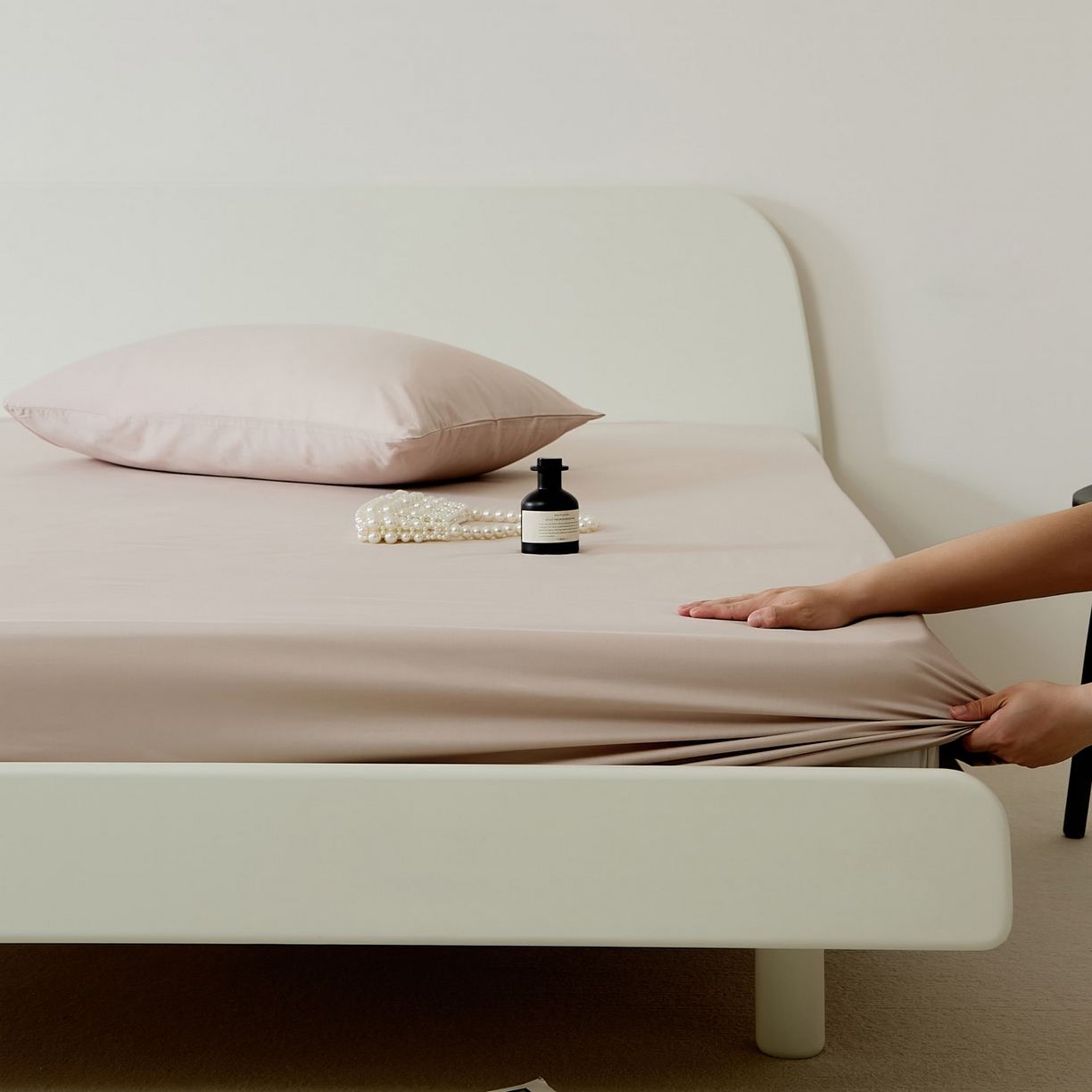 91家纺网 家纺一手货源 找家纺 EH家居 2025新款全棉斜纹纯色-青春小调系列单床笠 灰粉色