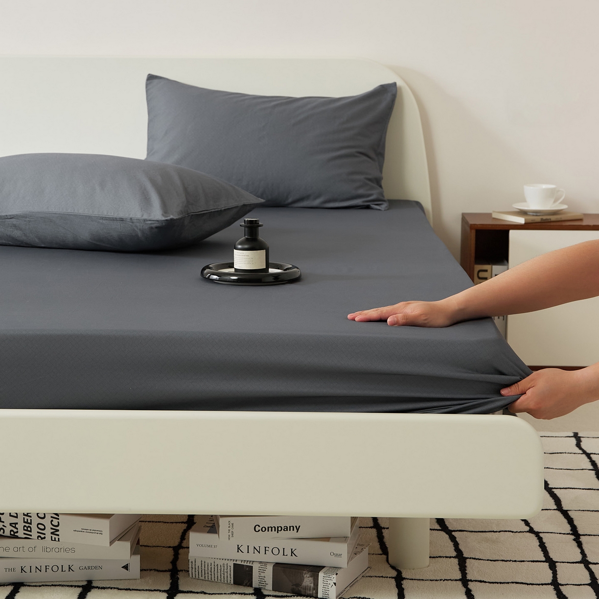 91家纺网 家纺一手货源 找家纺 EH家居 2025新款全棉斜纹印花-青春小调系列单床笠 深色轨迹