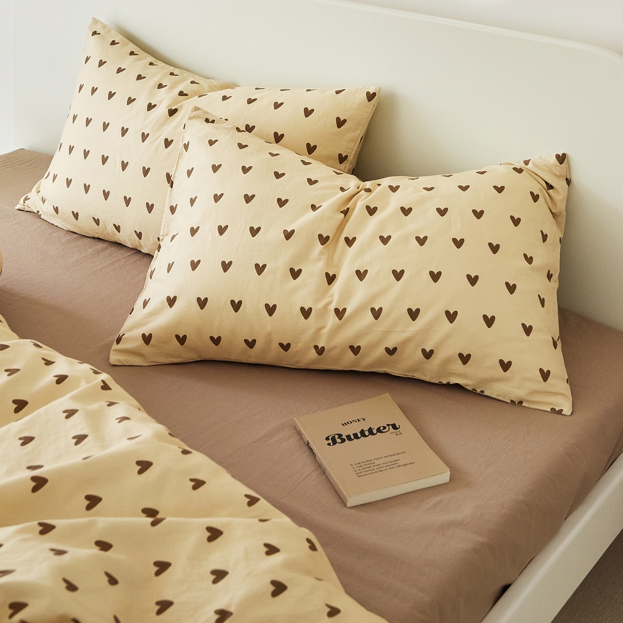 91家纺网 家纺一手货源 找家纺 EH家居 2025新款全棉斜纹印花-青春小调系列单枕套 焦糖心语