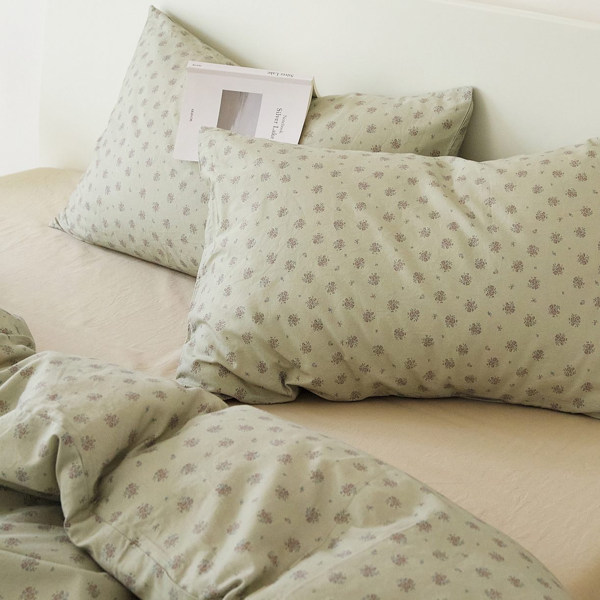 EH家居 2025新款全棉斜纹印花-青春小调系列单枕套 薄荷微苔花