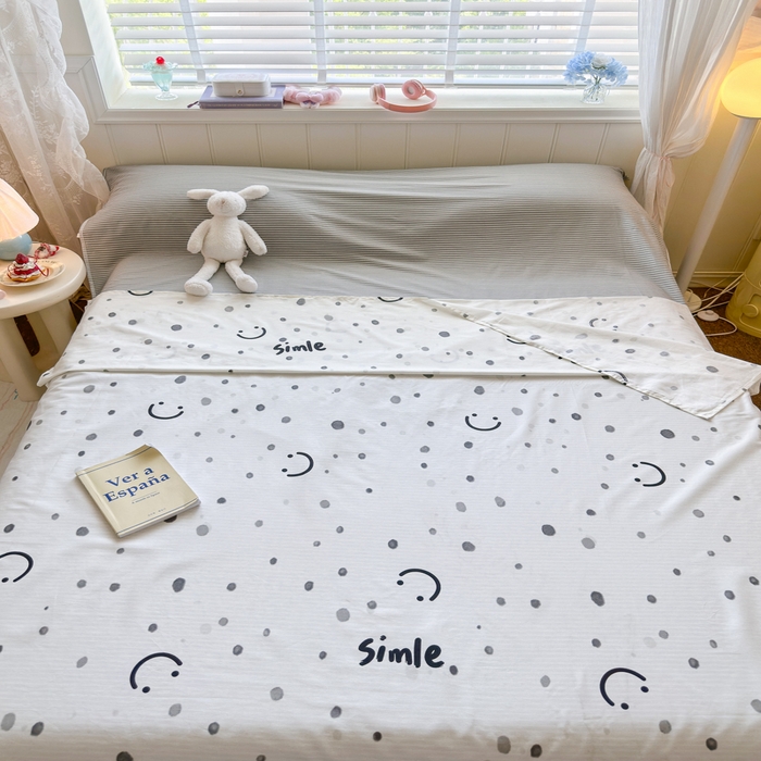 91家纺网 家纺一手货源 找家纺 Sweet dreams甜梦 2025新款全棉纯棉卡通印花睡袋酒店一体式全棉旅行睡袋 波点笑脸