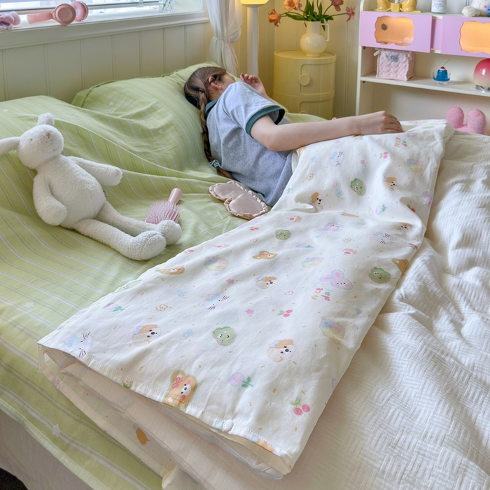 91家纺网 家纺一手货源 找家纺 Sweet dreams甜梦 2025新款全棉纯棉卡通印花睡袋酒店一体式全棉旅行睡袋 春日记忆