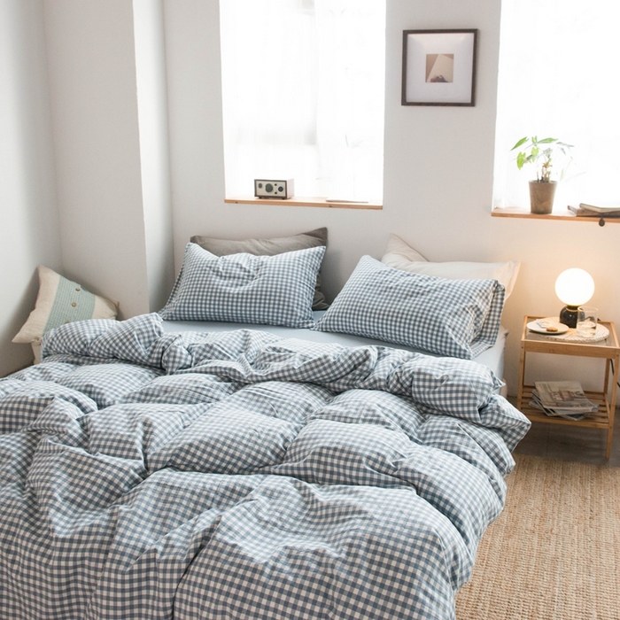 91家纺网 家纺一手货源 找家纺 尚品本色2025年新款简约风全棉水洗棉格子条纹系列四件套 浅蓝小格
