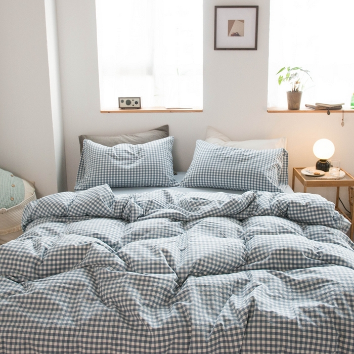 91家纺网 家纺一手货源 找家纺 尚品本色2025年新款简约风全棉水洗棉格子条纹系列四件套 浅蓝小格