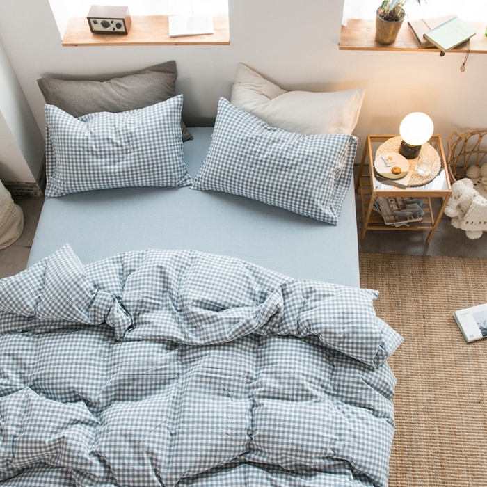 91家纺网 家纺一手货源 找家纺 尚品本色2025年新款简约风全棉水洗棉格子条纹系列四件套 浅蓝小格