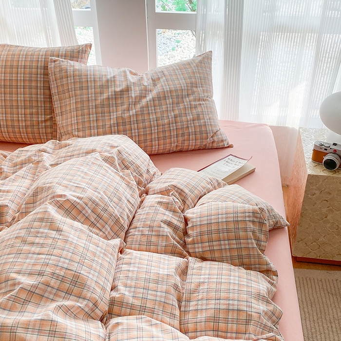 91家纺网 家纺一手货源 找家纺 尚品本色2025年新款简约风全棉水洗棉格子条纹系列四件套 森屿-桔