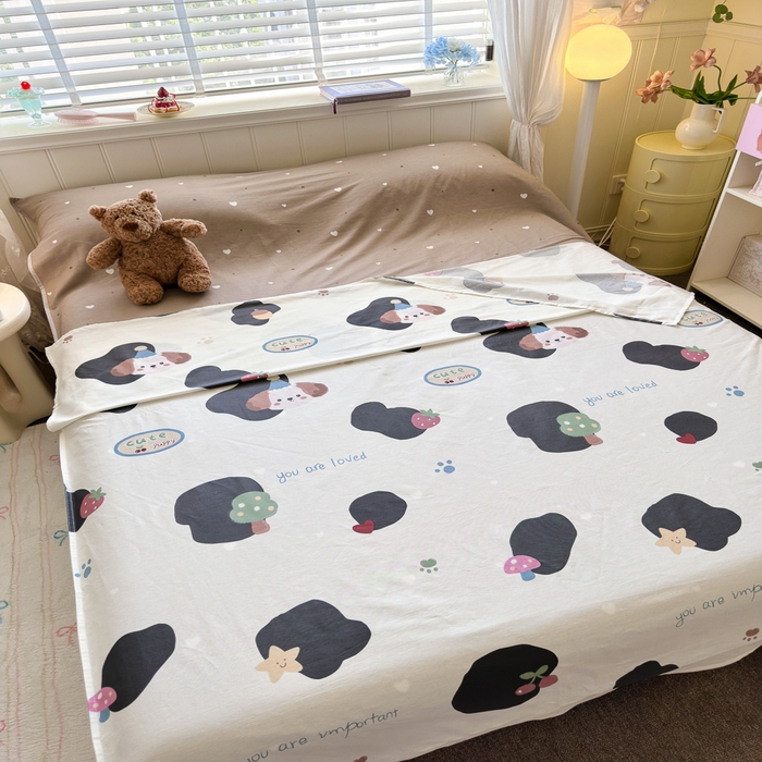 91家纺网 家纺一手货源 找家纺 Sweet dreams甜梦 2025新款全棉纯棉卡通印花睡袋酒店一体式全棉旅行睡袋 蘑菇小狗