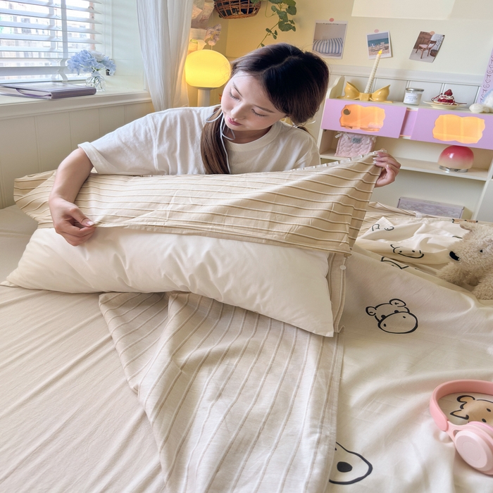 91家纺网 家纺一手货源 找家纺 Sweet dreams甜梦 2025新款全棉纯棉卡通印花睡袋酒店一体式全棉旅行睡袋 小象与熊