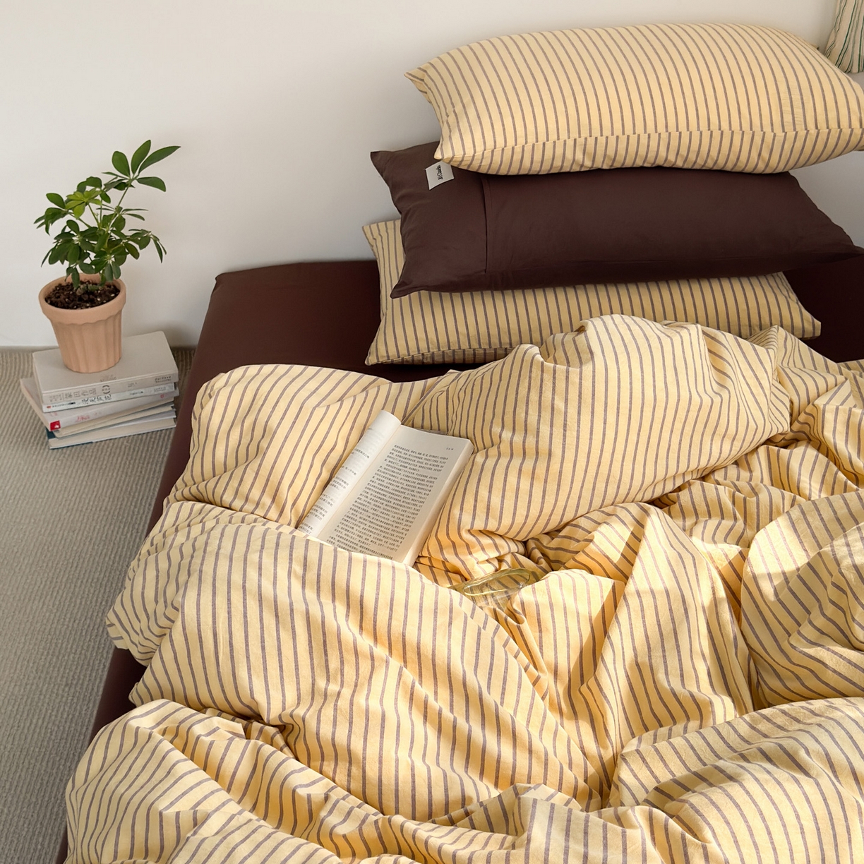 91家纺网 家纺一手货源 找家纺 玖弘家居 2025新款全棉纯棉水洗棉五色条纹混搭四件套 混搭黄咖条
