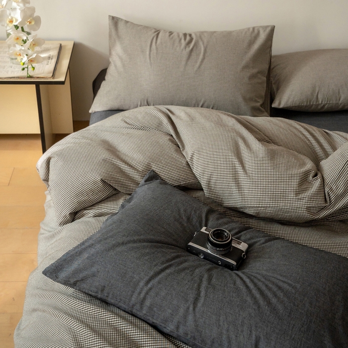 91家纺网 家纺一手货源 找家纺 玖弘家居 2025新款全棉纯棉水洗棉细格单被套 黑咖细格