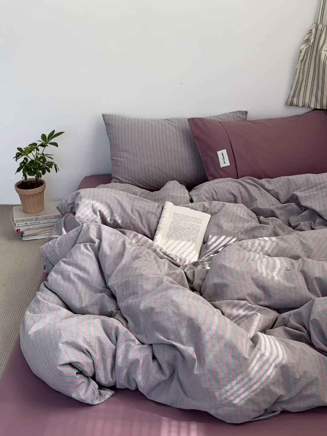 91家纺网 家纺一手货源 找家纺 玖弘家居 2025新款全棉纯棉水洗棉五色条纹混搭单床笠 混搭紫粉条