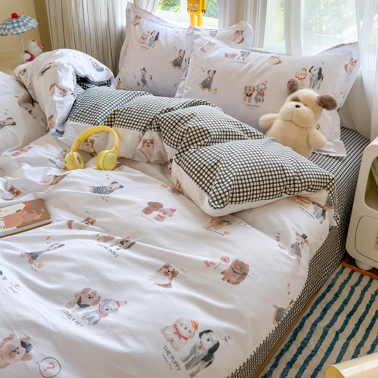 91家纺网 家纺一手货源 找家纺 金盛纺 2025新款全棉印花四件套 欢乐家族