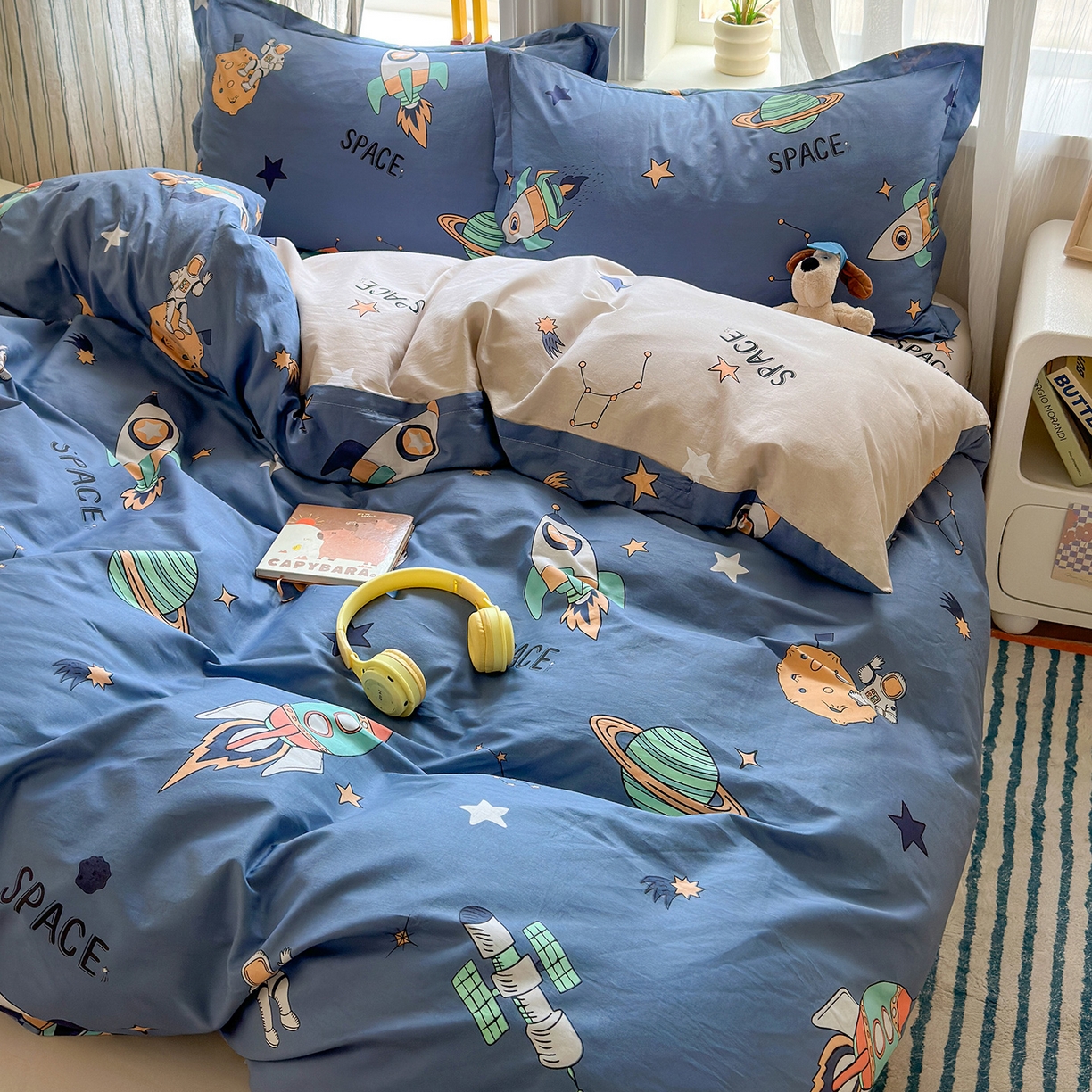 91家纺网 家纺一手货源 找家纺 金盛纺 2025新款全棉印花四件套 环游太空