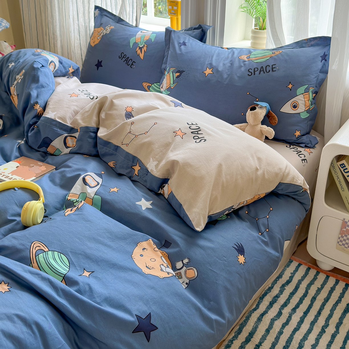 91家纺网 家纺一手货源 找家纺 金盛纺 2025新款全棉印花四件套 环游太空