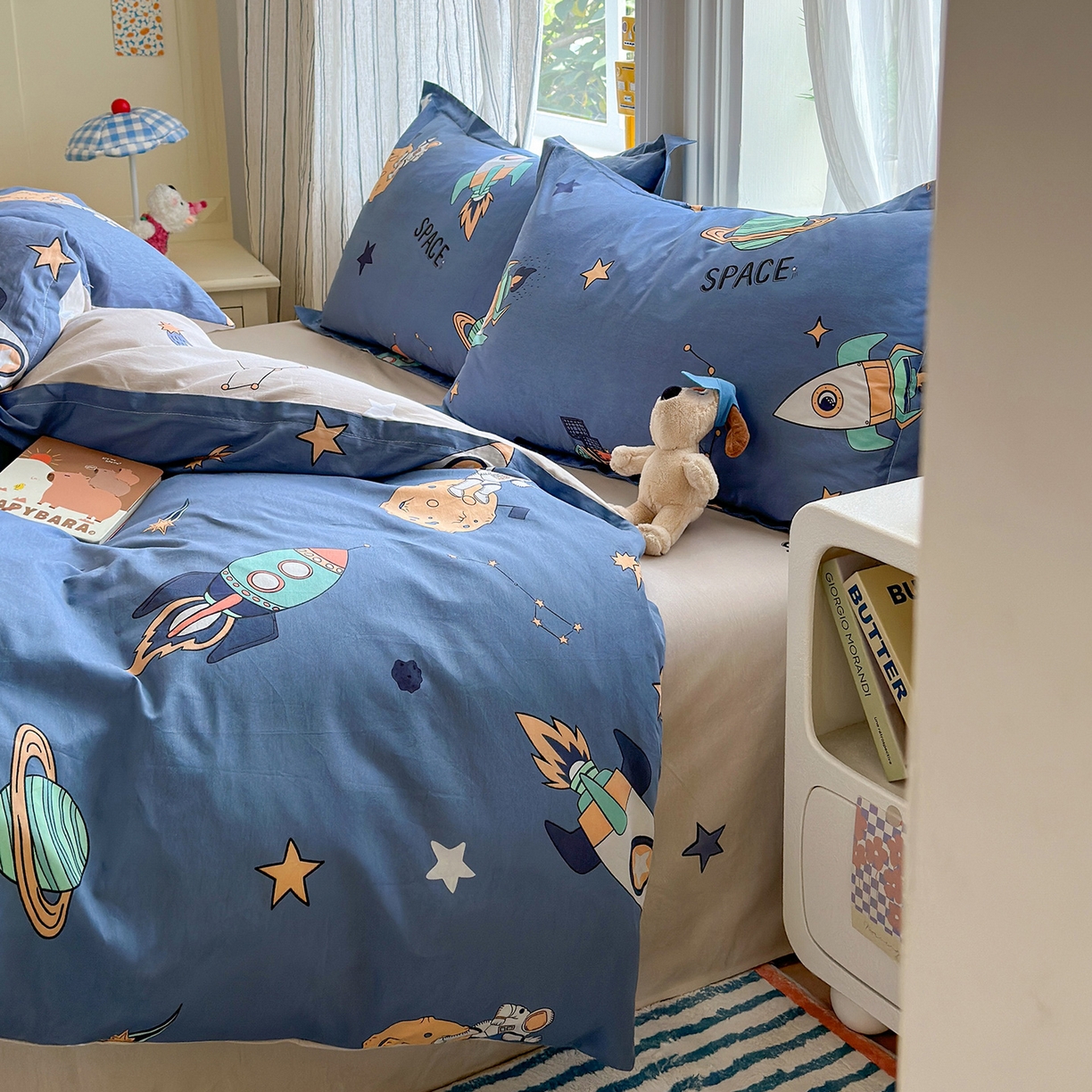 91家纺网 家纺一手货源 找家纺 金盛纺 2025新款全棉印花四件套 环游太空