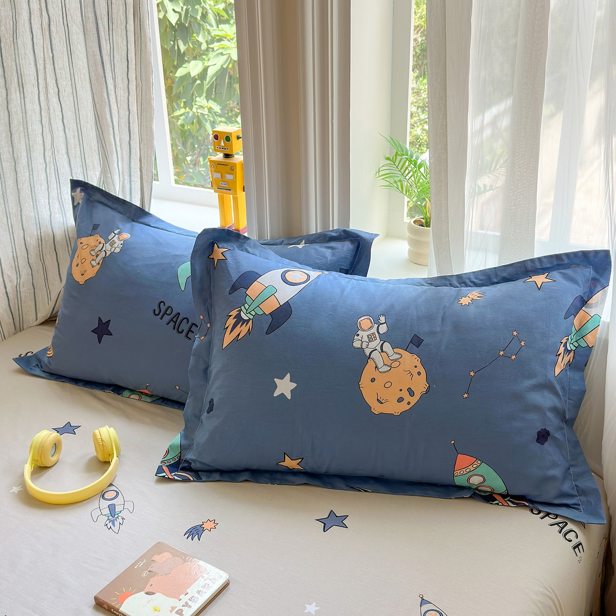 91家纺网 家纺一手货源 找家纺 金盛纺 2025新款全棉印花四件套 环游太空