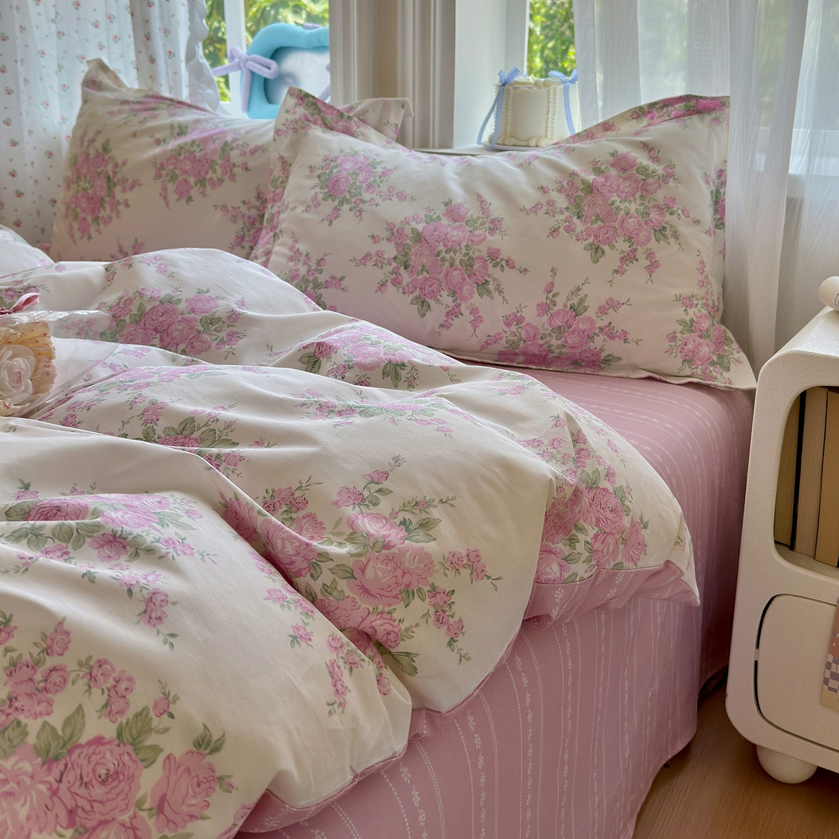 91家纺网 家纺一手货源 找家纺 金盛纺 2025新款全棉印花四件套 苏菲一粉