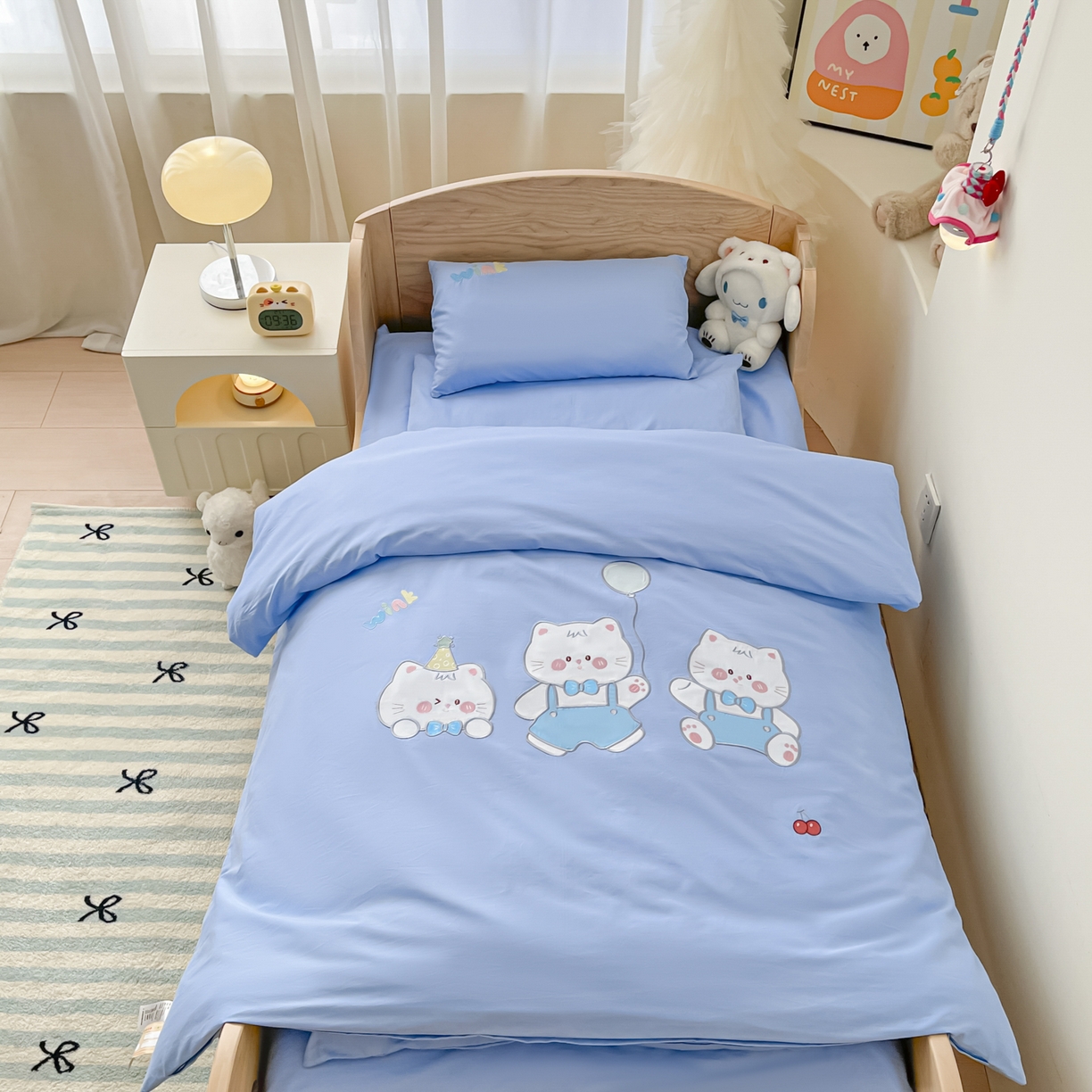 91家纺网 家纺一手货源 找家纺 （总）柔享家（原芷澜家纺）2025新款全棉高端贴布刺绣幼儿园三件套套件儿童三件套被子被芯婴童宝宝六件套七件套