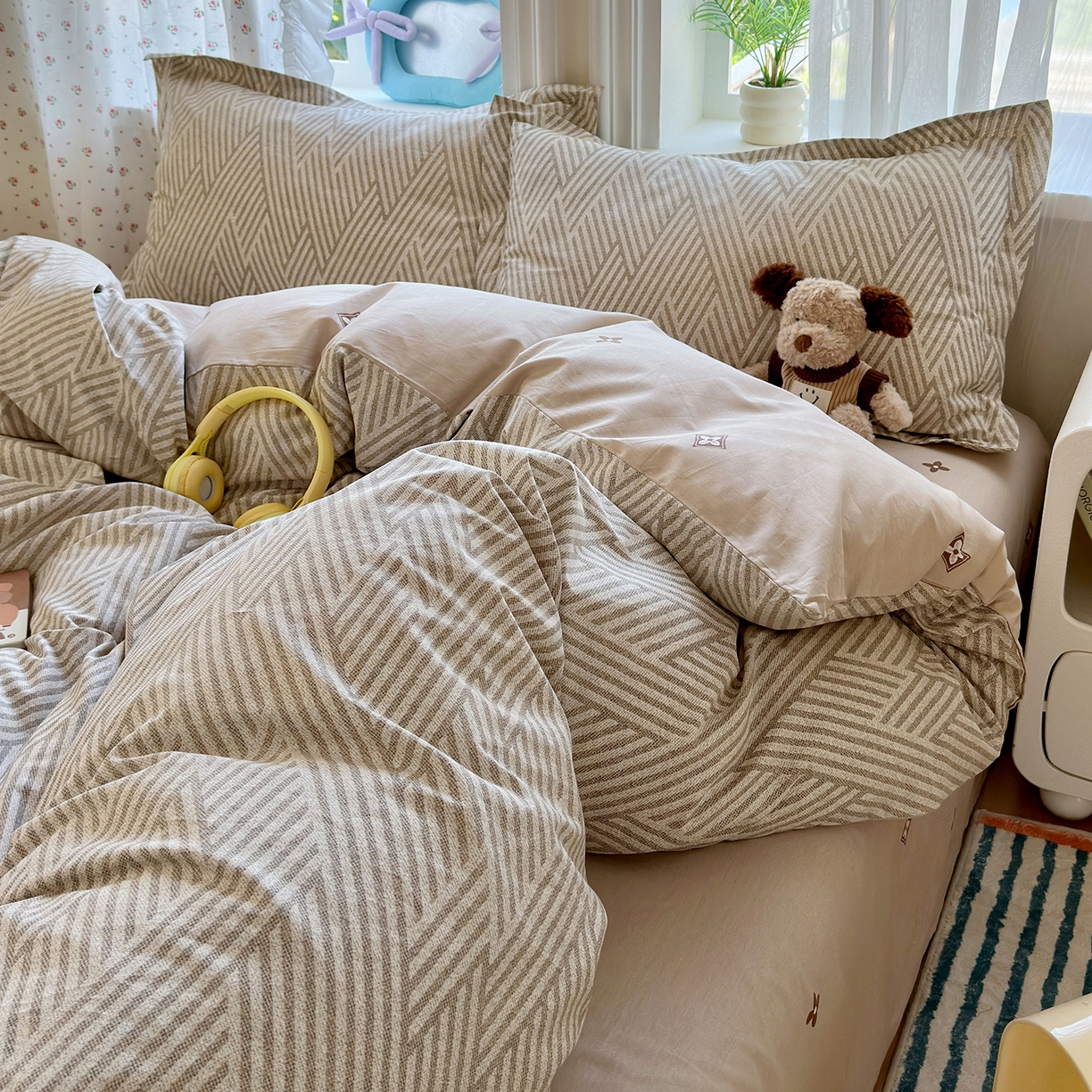 91家纺网 家纺一手货源 找家纺 金盛纺 2025新款全棉印花四件套 线韵时尚