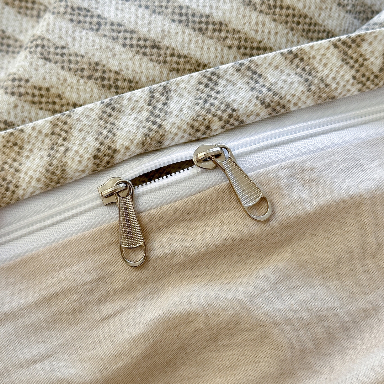 91家纺网 家纺一手货源 找家纺 金盛纺 2025新款全棉印花四件套 线韵时尚