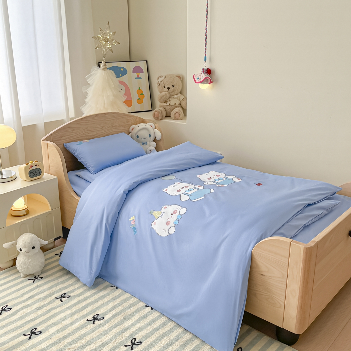 91家纺网 家纺一手货源 找家纺 柔享家（原芷澜家纺）2025新款全棉高端贴布刺绣幼儿园套件儿童三件套被子被芯婴童宝宝六件套七件套 气球小猫