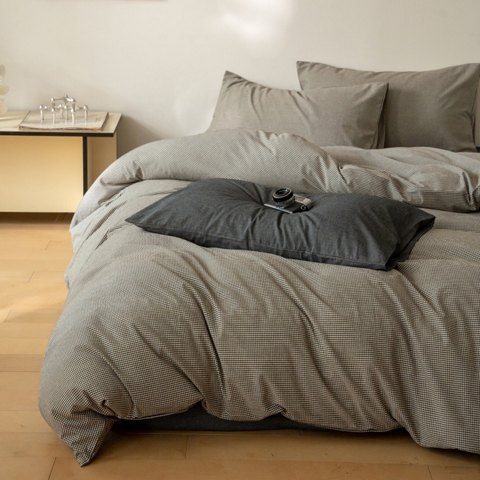 91家纺网 家纺一手货源 找家纺 玖弘家居 2025新款全棉纯棉水洗棉细格单床笠 黑咖细格