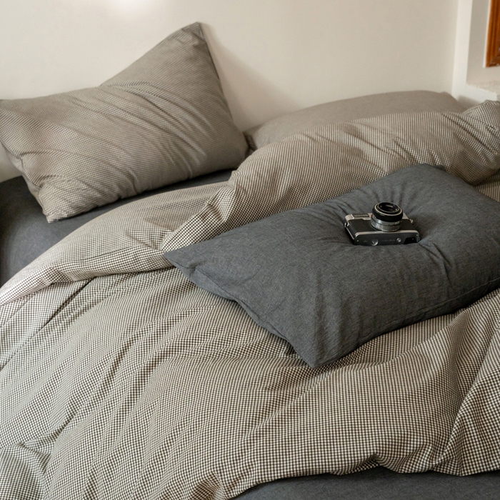 91家纺网 家纺一手货源 找家纺 玖弘家居 2025新款全棉纯棉水洗棉细格单床笠 黑咖细格