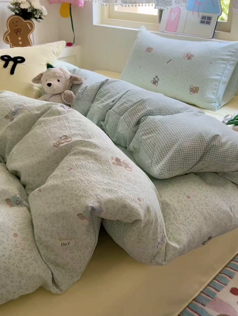 91家纺网 家纺一手货源 找家纺 三元色 2025新款软糯云感毛巾绣四件套 开心小象