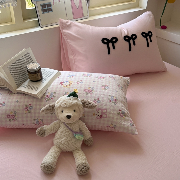 91家纺网 家纺一手货源 找家纺 三元色 2025新款软糯云感毛巾绣四件套 猫咪花园