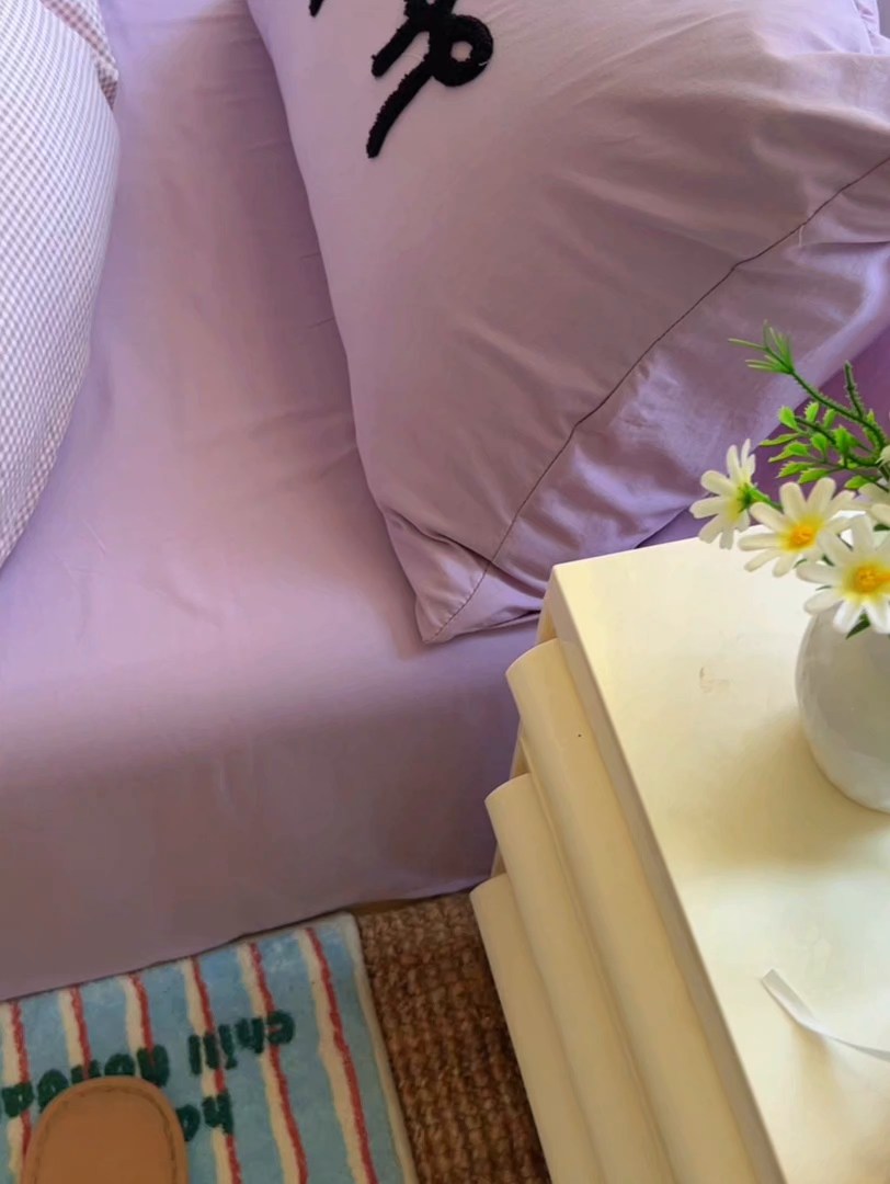 91家纺网 家纺一手货源 找家纺 三元色 2025新款软糯云感毛巾绣四件套 兔茶春日