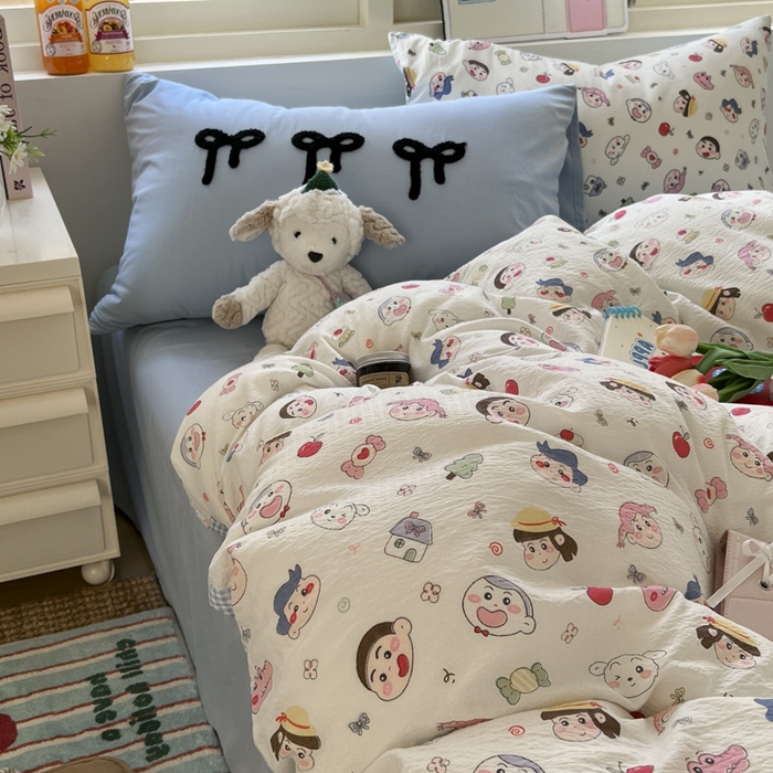 91家纺网 家纺一手货源 找家纺 三元色 2025新款软糯云感毛巾绣四件套 小新乐园