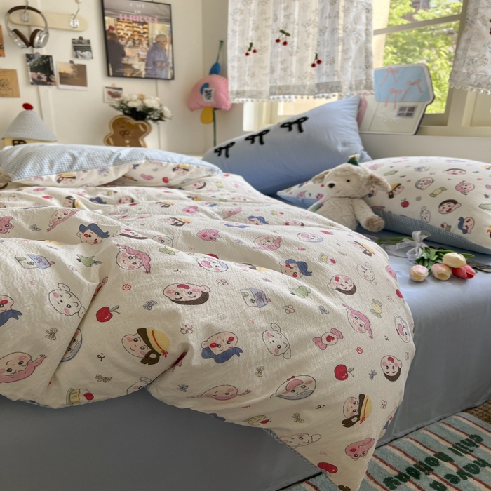 91家纺网 家纺一手货源 找家纺 三元色 2025新款软糯云感毛巾绣四件套 小新乐园