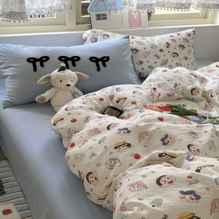 91家纺网 家纺一手货源 找家纺 三元色 2025新款软糯云感毛巾绣四件套 小新乐园